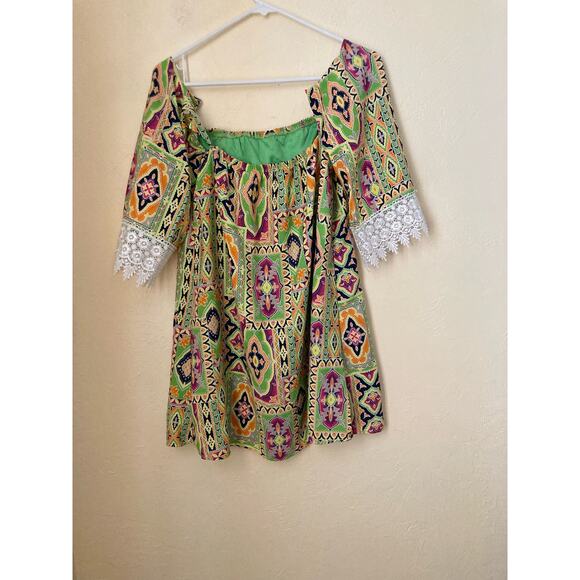 Together Apparel Women's Tunic Top Size S Cold Shoulder Retro Colorful - Picture 3 of 6